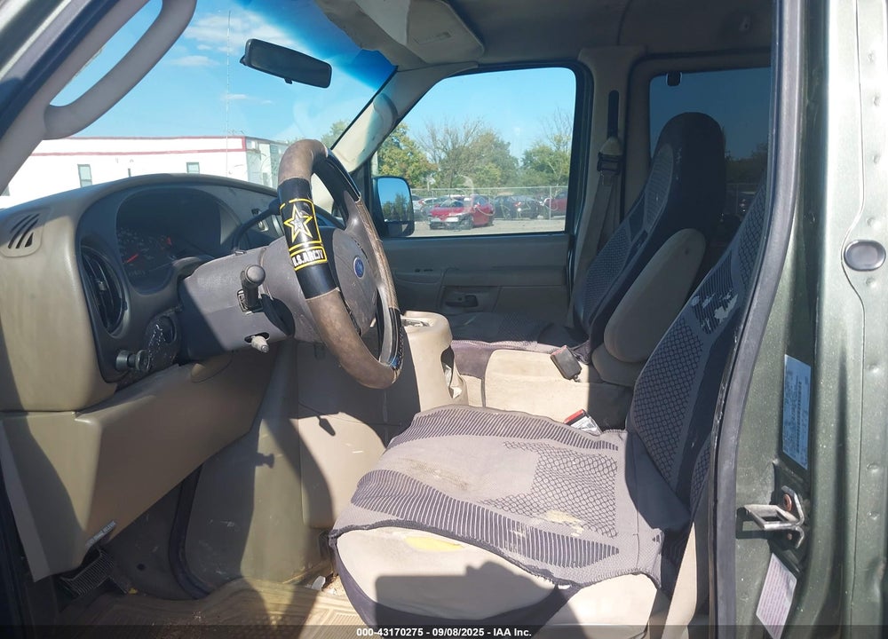 2004 FORD E-350 SUPER DUTY VIN: 1FBNE31L44HA85230