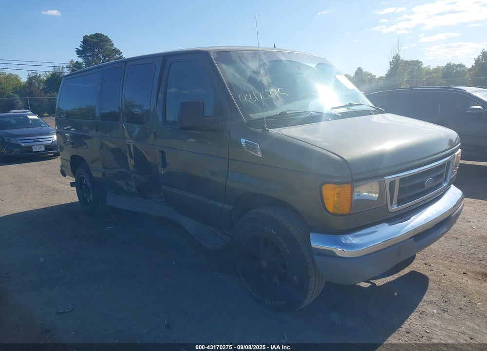 2004 FORD E-350 SUPER DUTY VIN: 1FBNE31L44HA85230