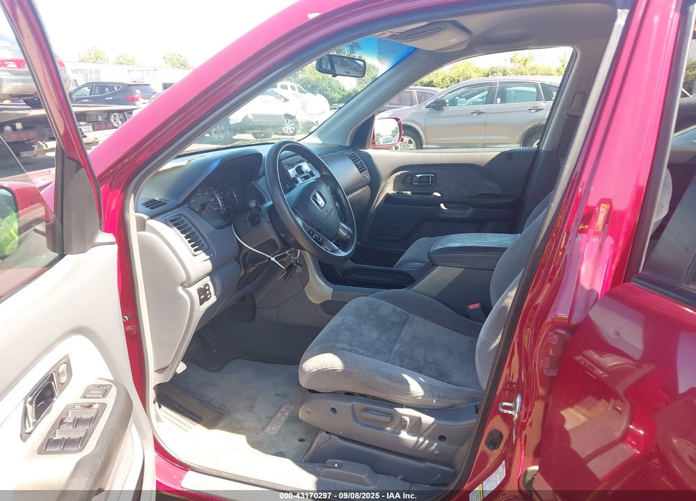 2003 HONDA PILOT EX VIN: 2HKYF18403H595440