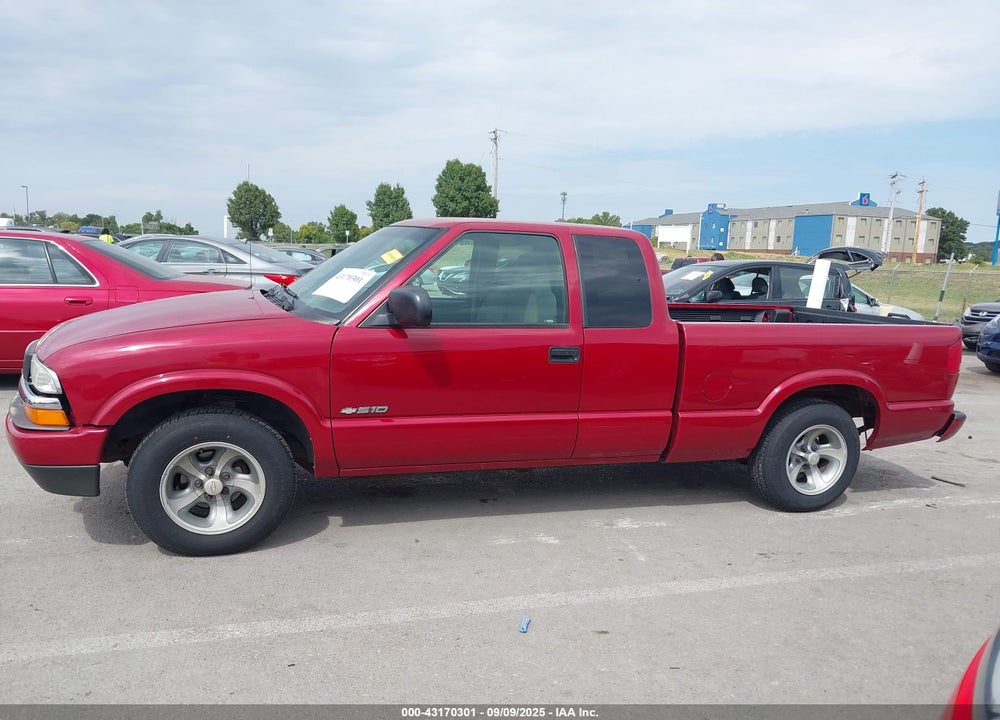 2002 CHEVROLET S-10 LS VIN: 1GCCS19W928230676