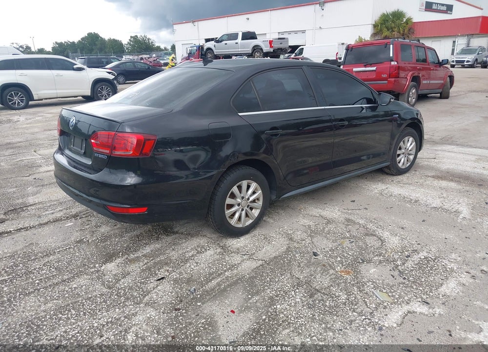 2013 VOLKSWAGEN JETTA HYBRID SE VIN: 3VW637AJ6DM260145