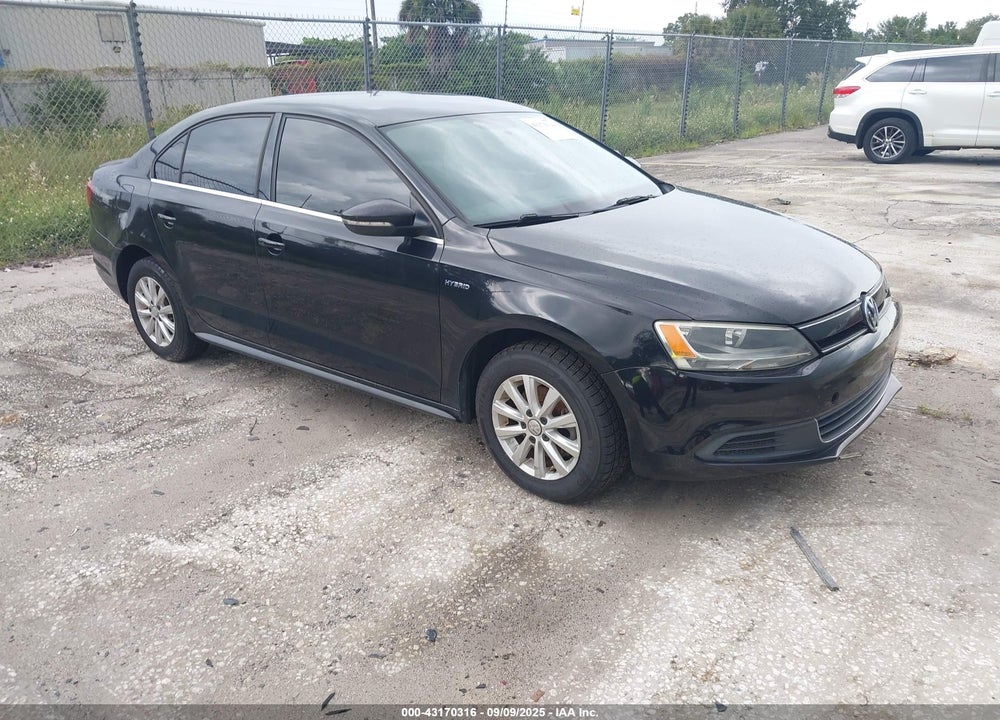 2013 VOLKSWAGEN JETTA HYBRID SE VIN: 3VW637AJ6DM260145