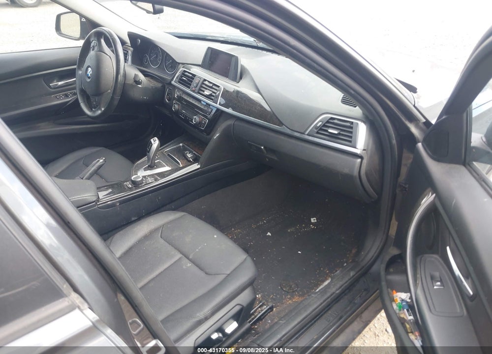 2018 BMW 3 SERIES VIN: WBA8E5G53JNV03252