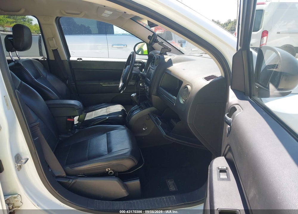2012 JEEP COMPASS VIN: 1C4NJDCB1CD564194