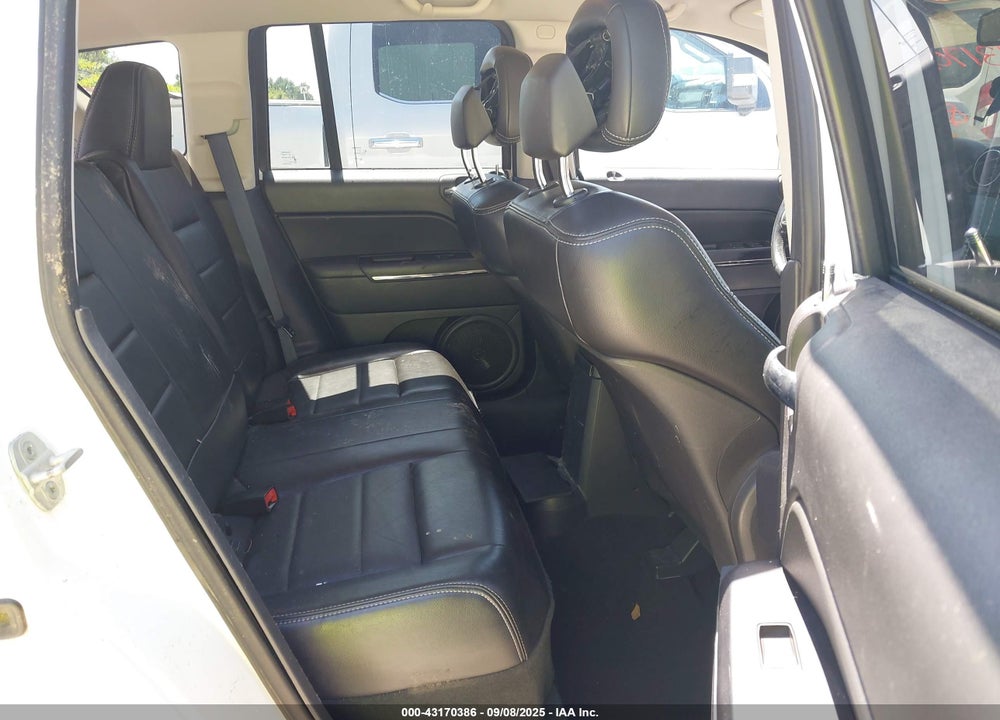 2012 JEEP COMPASS VIN: 1C4NJDCB1CD564194