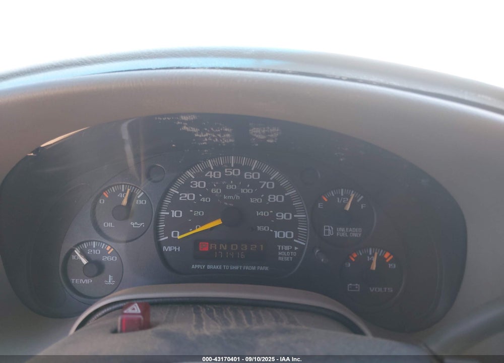 2000 CHEVROLET ASTRO VIN: 1GNDM19W5YB144945