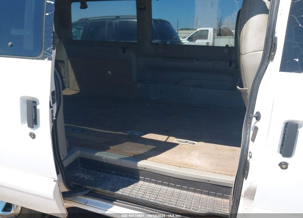 2000 CHEVROLET ASTRO VIN: 1GNDM19W5YB144945