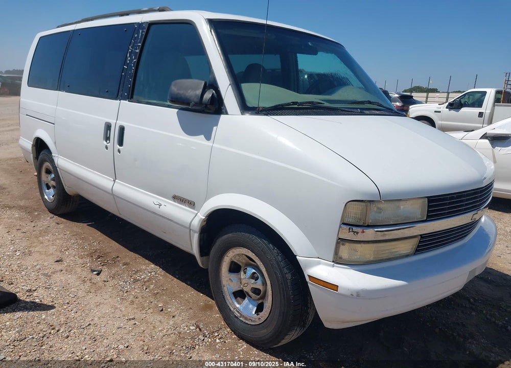 2000 CHEVROLET ASTRO VIN: 1GNDM19W5YB144945