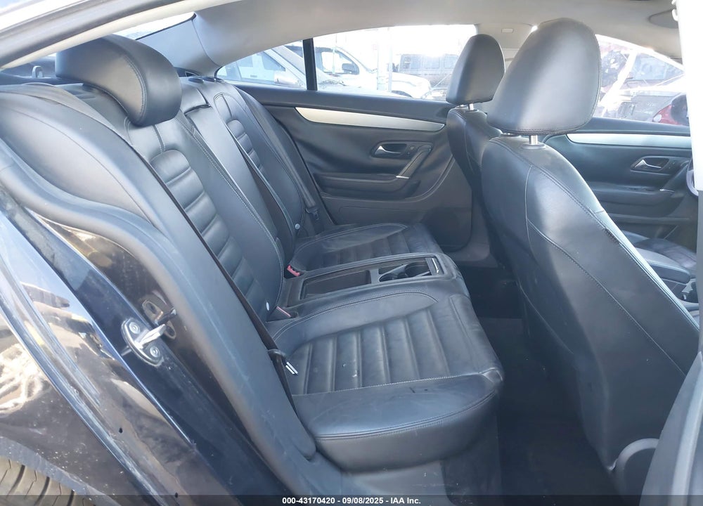 2010 VOLKSWAGEN CC LUXURY VIN: WVWHN7AN0AE564999