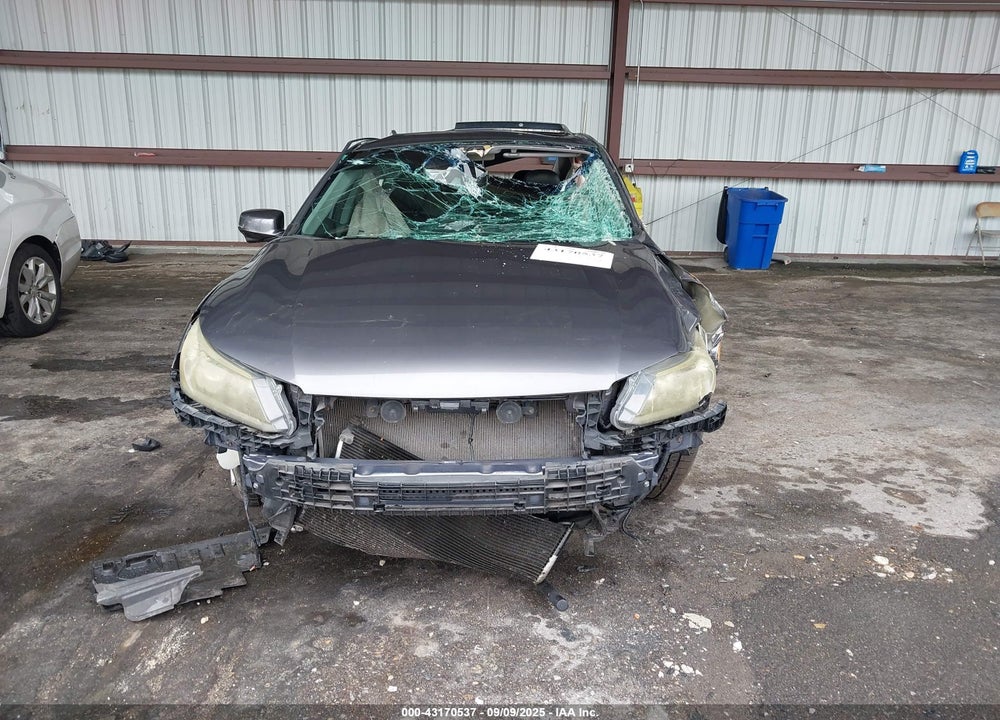 2013 HONDA ACCORD VIN: 1HGCR2F81DA090630