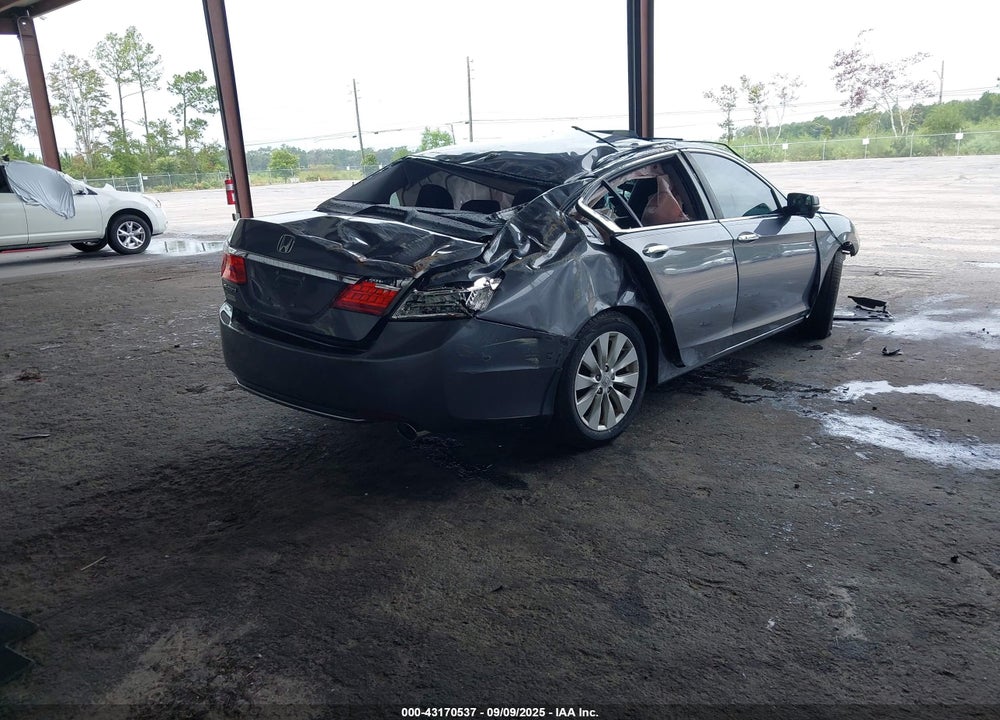 2013 HONDA ACCORD VIN: 1HGCR2F81DA090630
