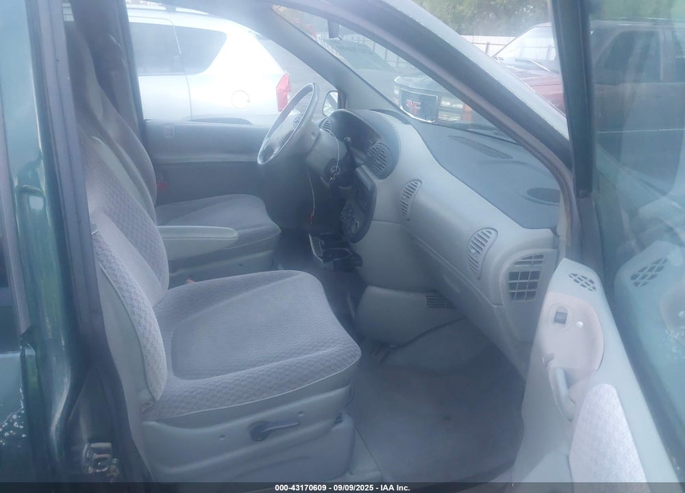 1998 DODGE GRAND CARAVAN SE VIN: 1B4GP44G6WB611900
