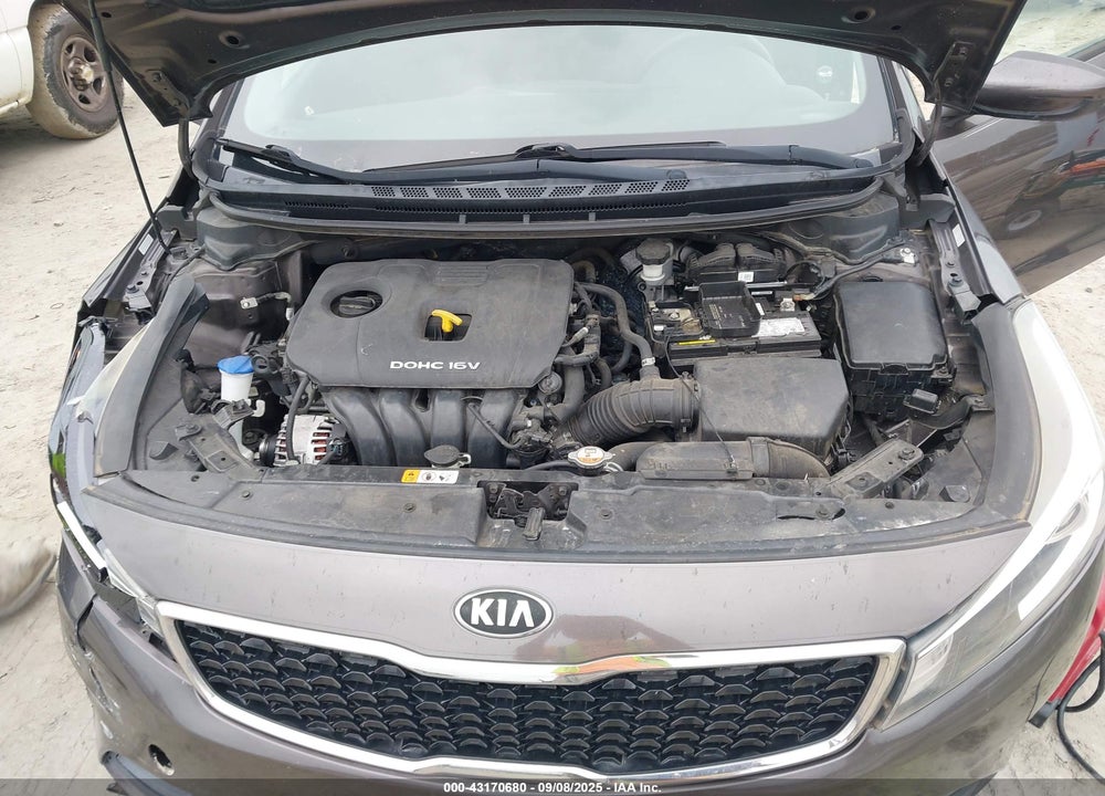 2017 KIA FORTE VIN: 3KPFK4A72HE115175