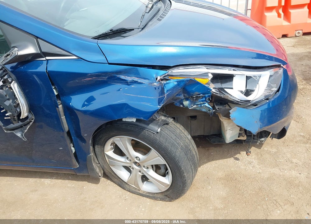 2016 HYUNDAI ELANTRA VIN: KMHDH4AE5GU608901