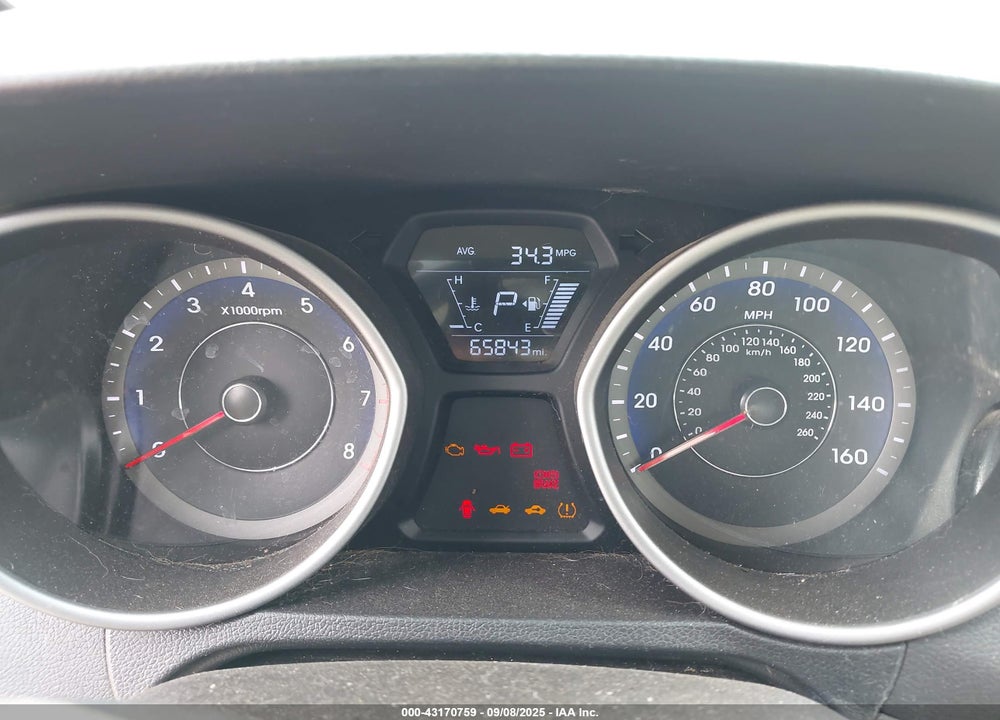 2016 HYUNDAI ELANTRA VIN: KMHDH4AE5GU608901