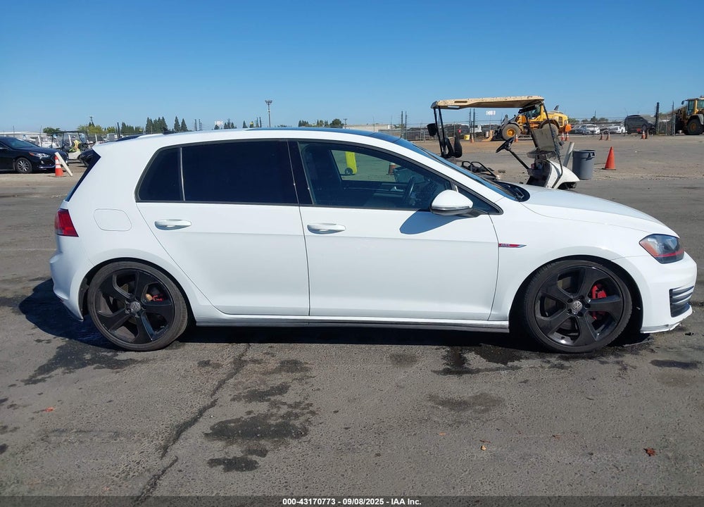 2016 VOLKSWAGEN GOLF VIN: 3VW547AU6GM022366
