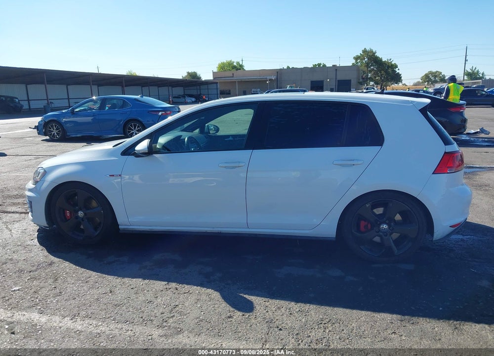 2016 VOLKSWAGEN GOLF VIN: 3VW547AU6GM022366