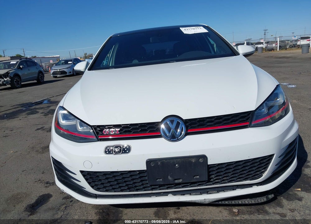 2016 VOLKSWAGEN GOLF VIN: 3VW547AU6GM022366