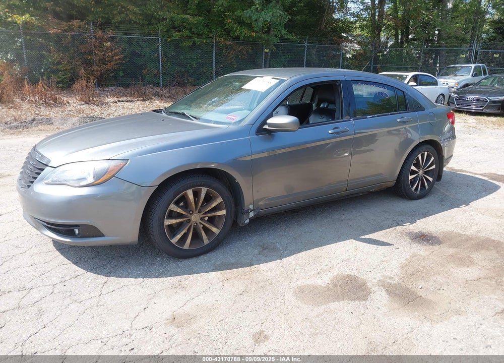 2012 CHRYSLER 200 VIN: 1C3CCBHG1CN106728