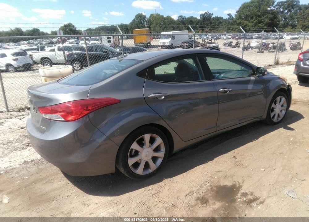 2013 HYUNDAI ELANTRA VIN: 5NPDH4AE9DH172886