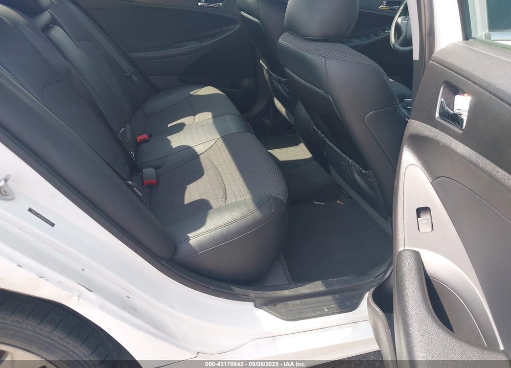 2013 HYUNDAI SONATA VIN: 5NPEC4AC3DH679929
