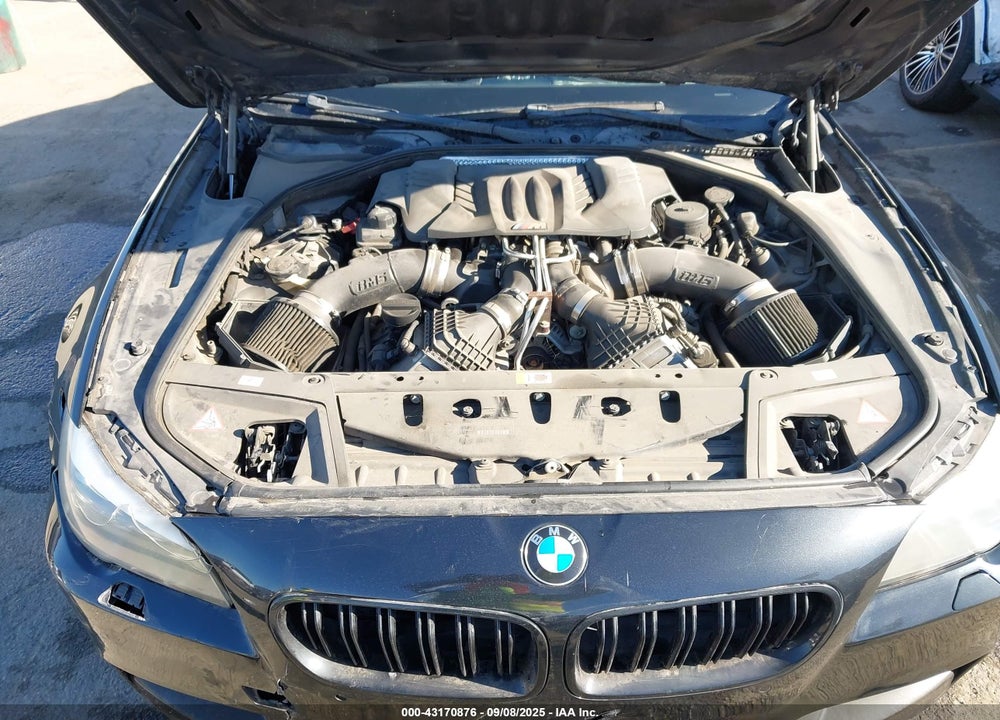 2013 BMW M5 VIN: WBSFV9C51DD095635