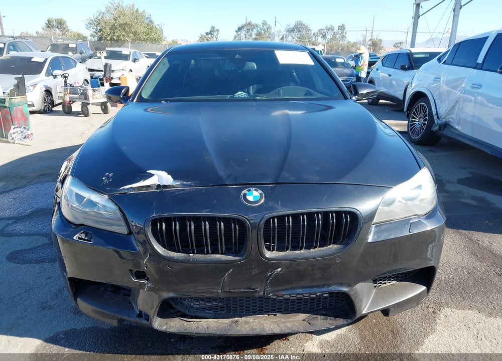 2013 BMW M5 VIN: WBSFV9C51DD095635