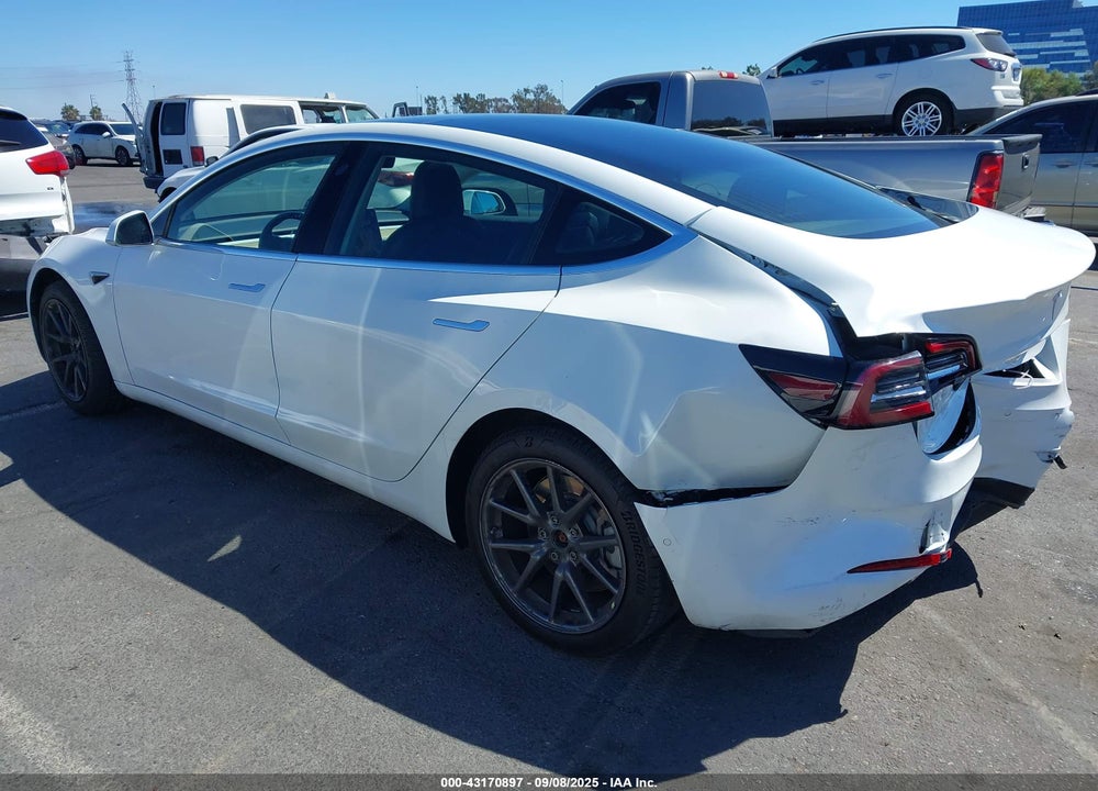 2018 TESLA MODEL 3 VIN: 5YJ3E1EA2JF162186