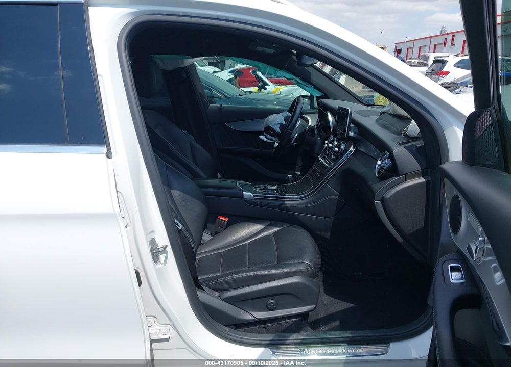 2019 MERCEDES-BENZ GLC 300 VIN: WDC0G4JB3KV145567