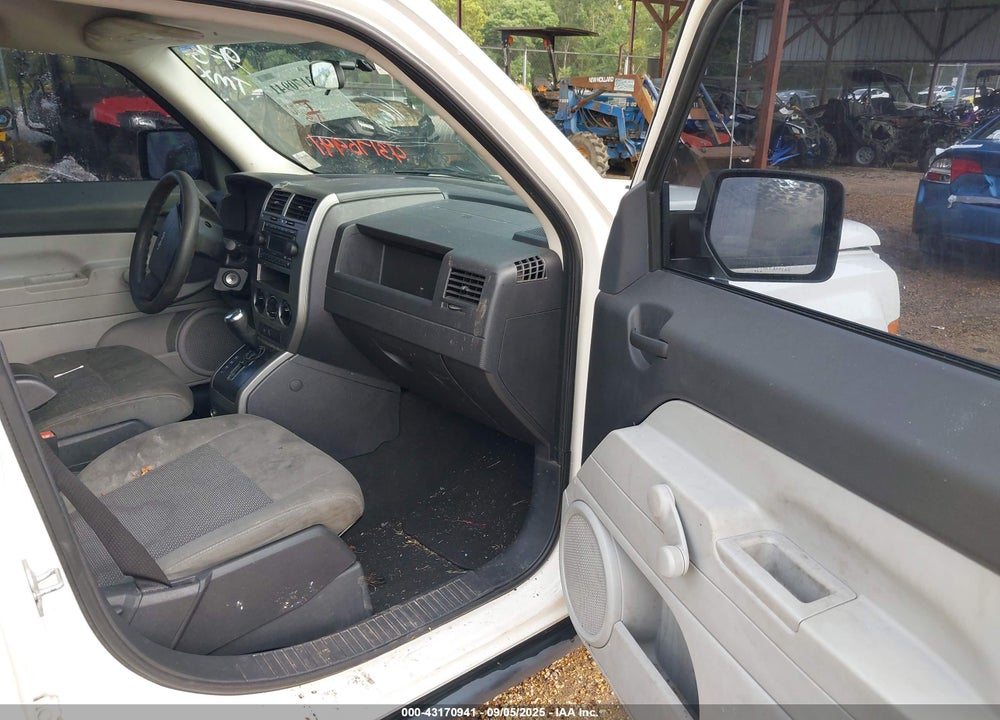 2007 JEEP PATRIOT SPORT VIN: 1J8FT28017D398638