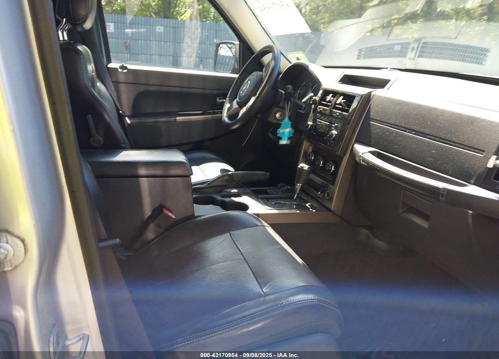 2011 JEEP LIBERTY VIN: 1J4PN5GK9BW523662