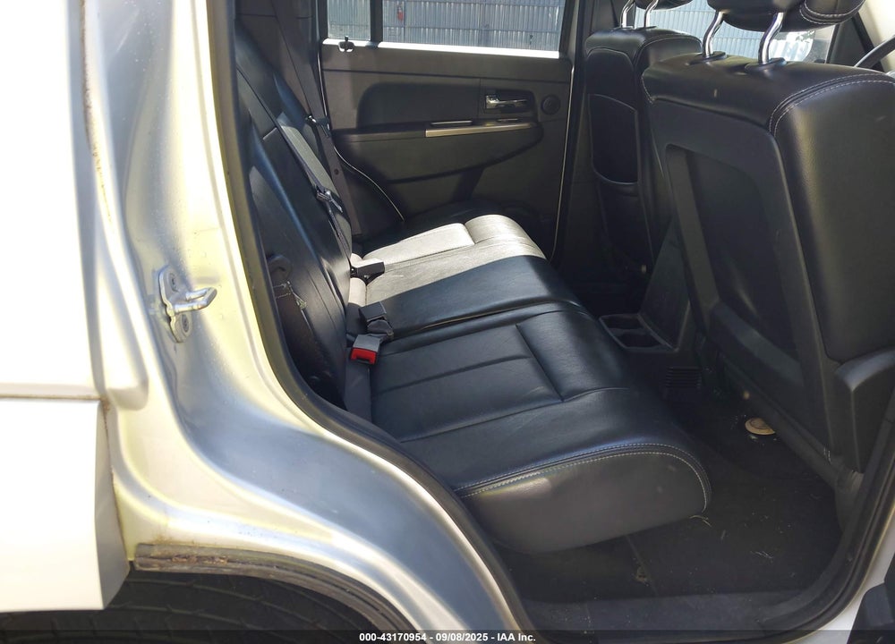 2011 JEEP LIBERTY VIN: 1J4PN5GK9BW523662