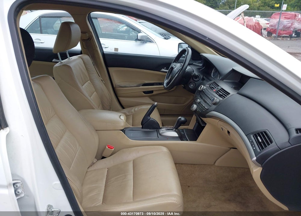 2012 HONDA ACCORD VIN: 1HGCP2F69CA112747