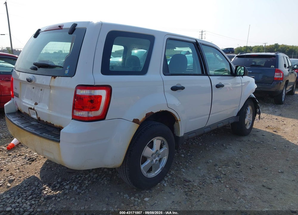 2011 FORD ESCAPE VIN: 1FMCU0C76BKC64353