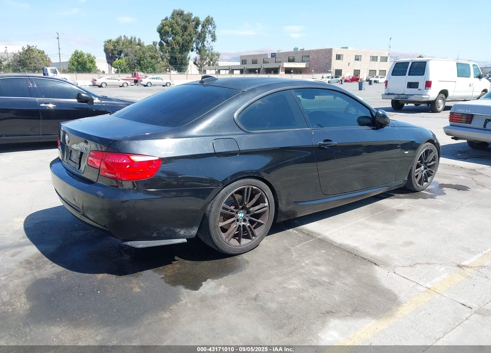 2011 BMW 3 SERIES VIN: WBAKE5C51BE573331