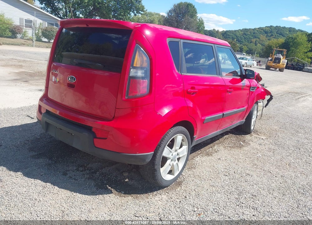 2011 KIA SOUL SPORT VIN: KNDJT2A20B7220353