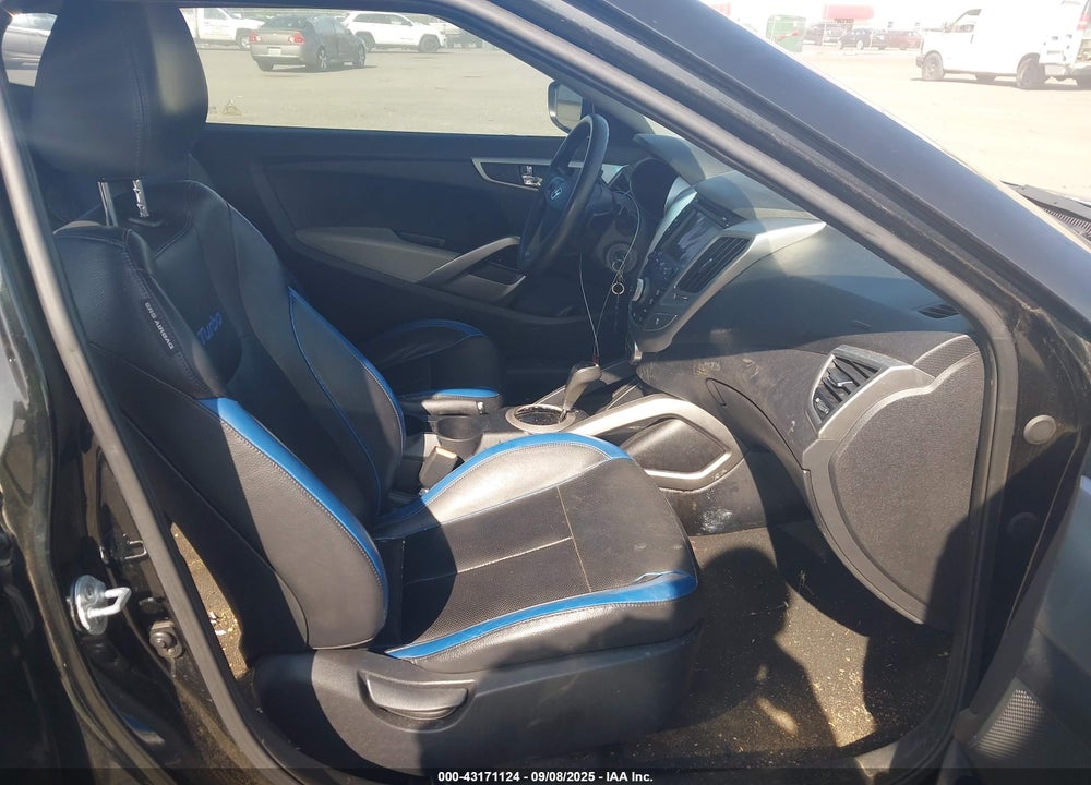 2013 HYUNDAI VELOSTER BASE W/GRAY VIN: KMHTC6AD2DU102581