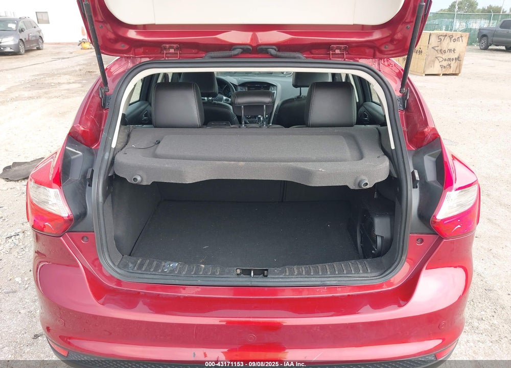2014 FORD FOCUS VIN: 1FADP3N25EL175655