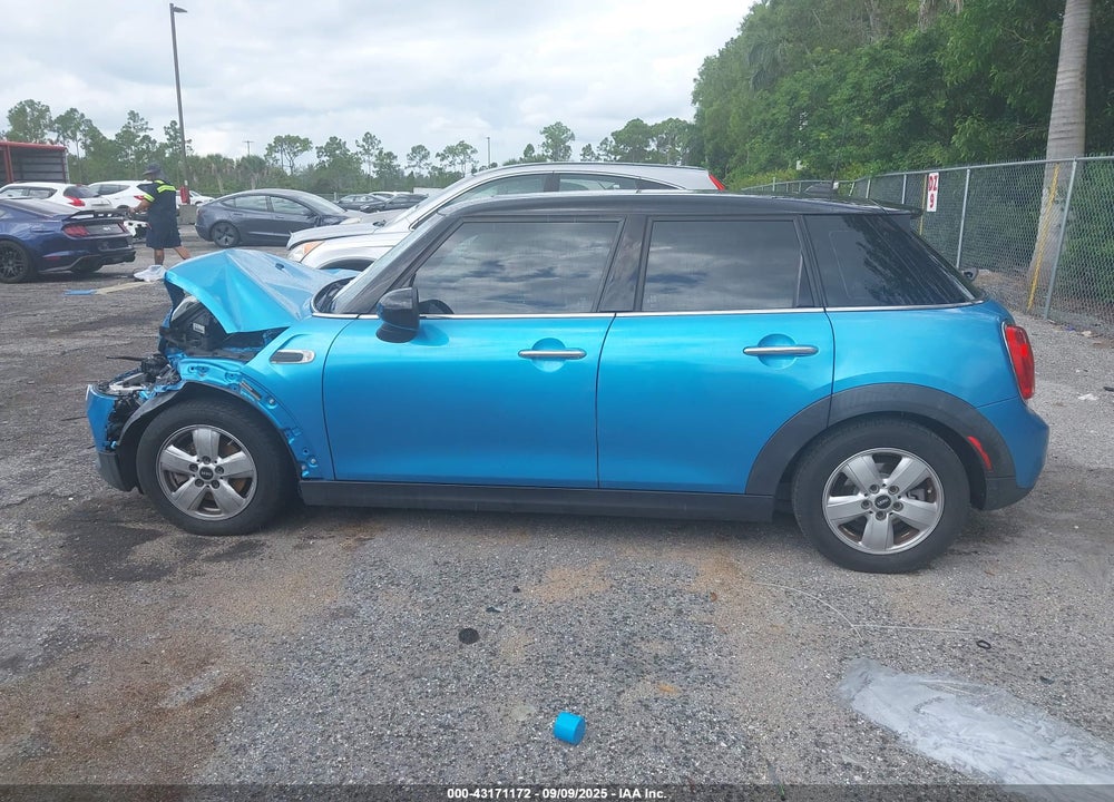2016 MINI HARDTOP COOPER VIN: WMWXU1C58G2D11769