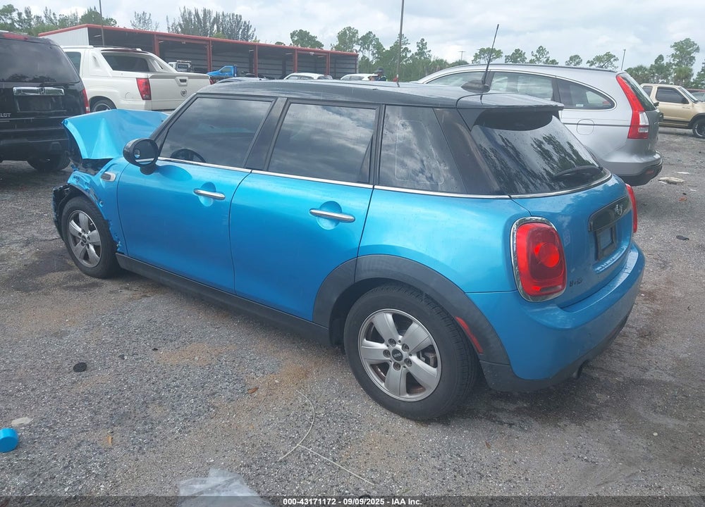 2016 MINI HARDTOP COOPER VIN: WMWXU1C58G2D11769