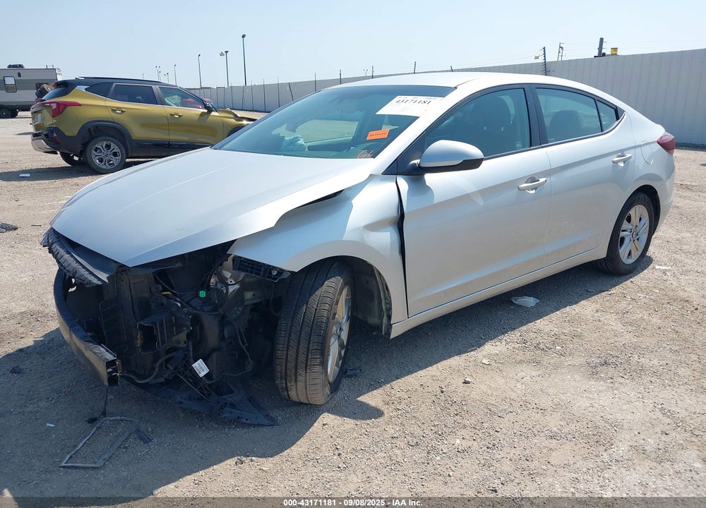 2019 HYUNDAI ELANTRA VIN: 5NPD84LF3KH416938