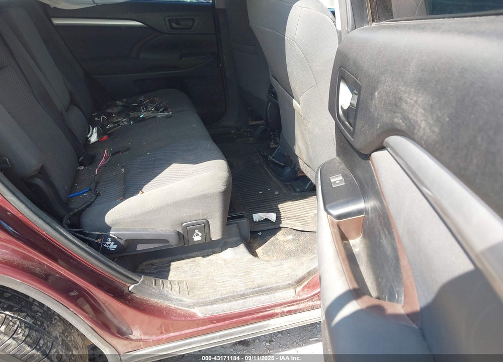 2015 TOYOTA HIGHLANDER VIN: 5TDBKRFH1FS192460
