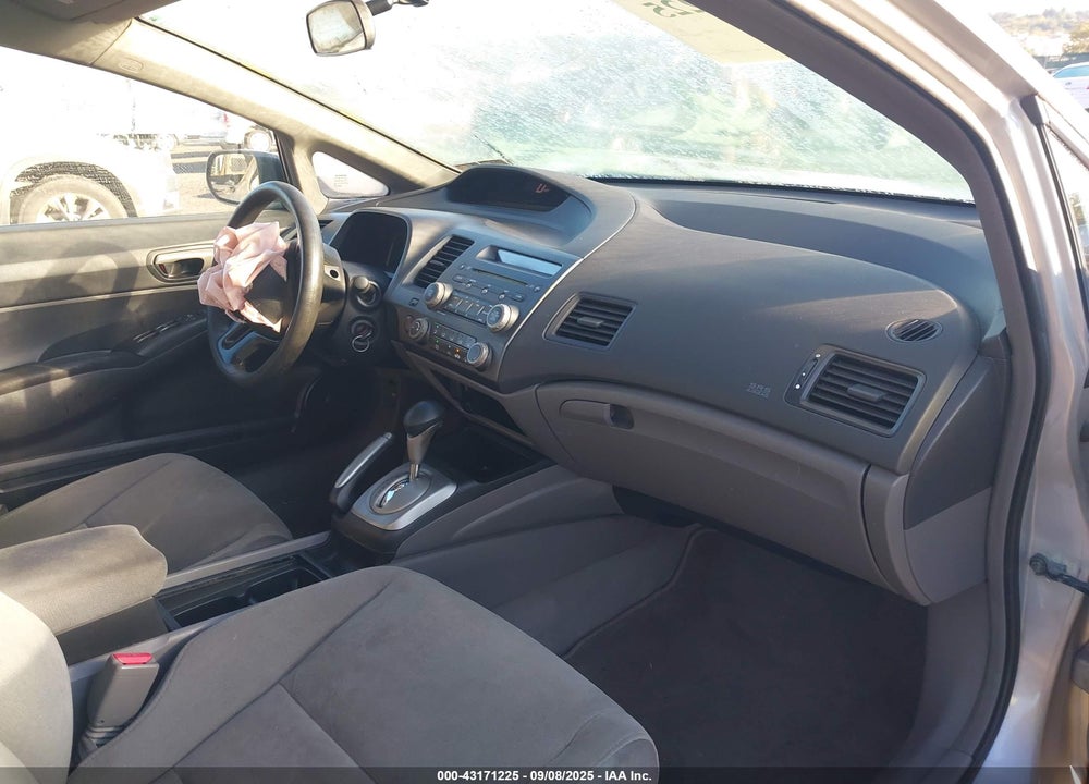 2008 HONDA CIVIC LX VIN: 2HGFA165X8H514172
