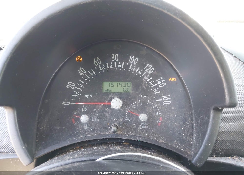 2000 VOLKSWAGEN NEW BEETLE GLX VIN: 3VWDD21C8YM469949