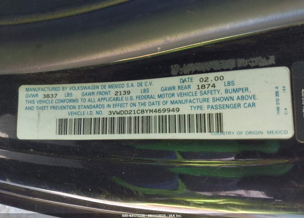 2000 VOLKSWAGEN NEW BEETLE GLX VIN: 3VWDD21C8YM469949