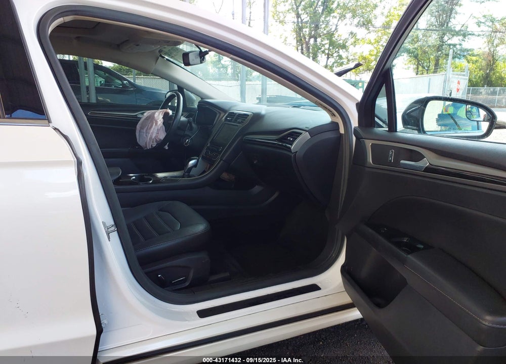 2016 FORD FUSION SE VIN: 3FA6P0HD0GR109149