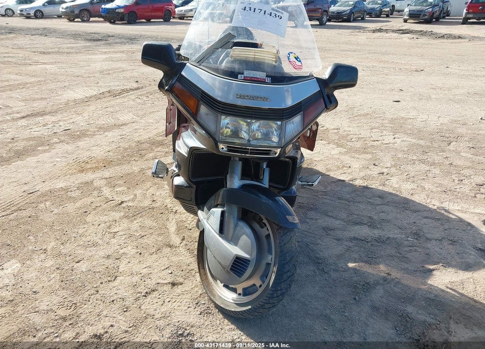 1989 HONDA GL1500 VIN: 1HFSC220XKA106631