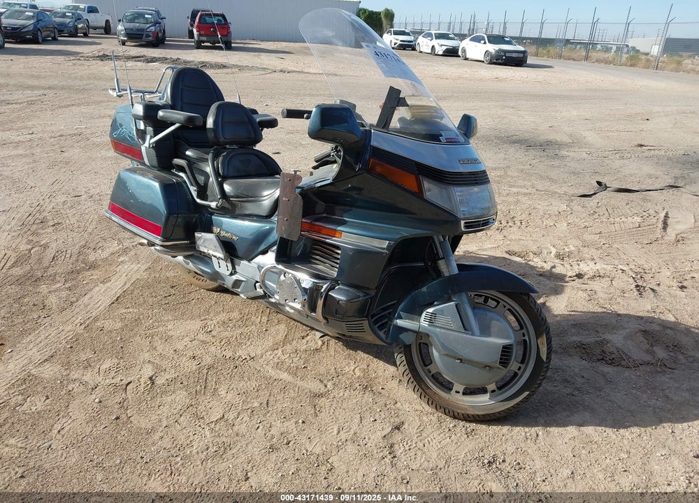 1989 HONDA GL1500 VIN: 1HFSC220XKA106631