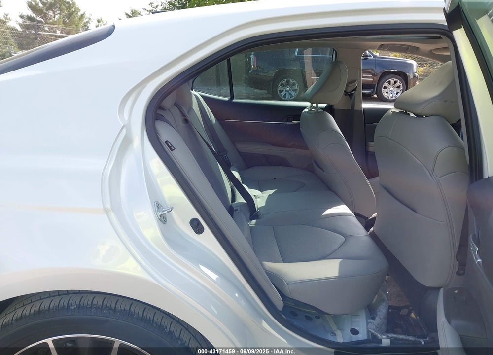 2021 TOYOTA CAMRY VIN: 4T1F11AK4MU557226