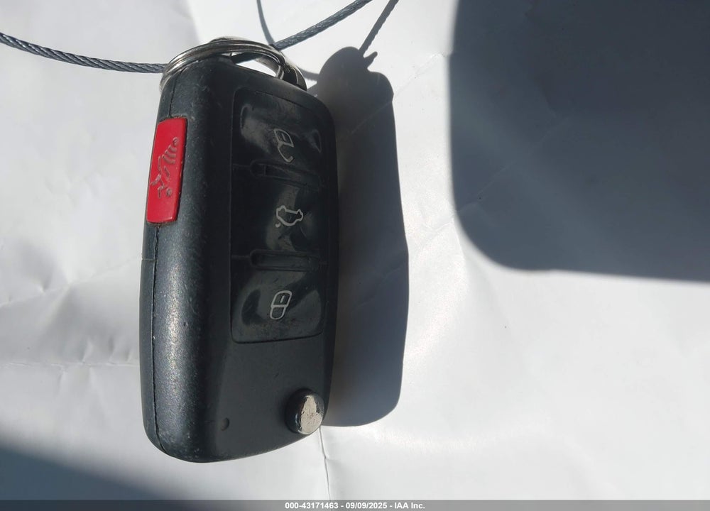 2016 VOLKSWAGEN JETTA VIN: 3VWD67AJ0GM345274